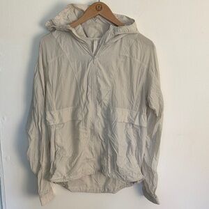 Lululemon Lightweight Jacket - 8 White Opal